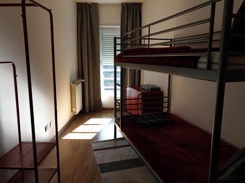 Altavista Penthouse T2 Apartment Covilha Phòng bức ảnh